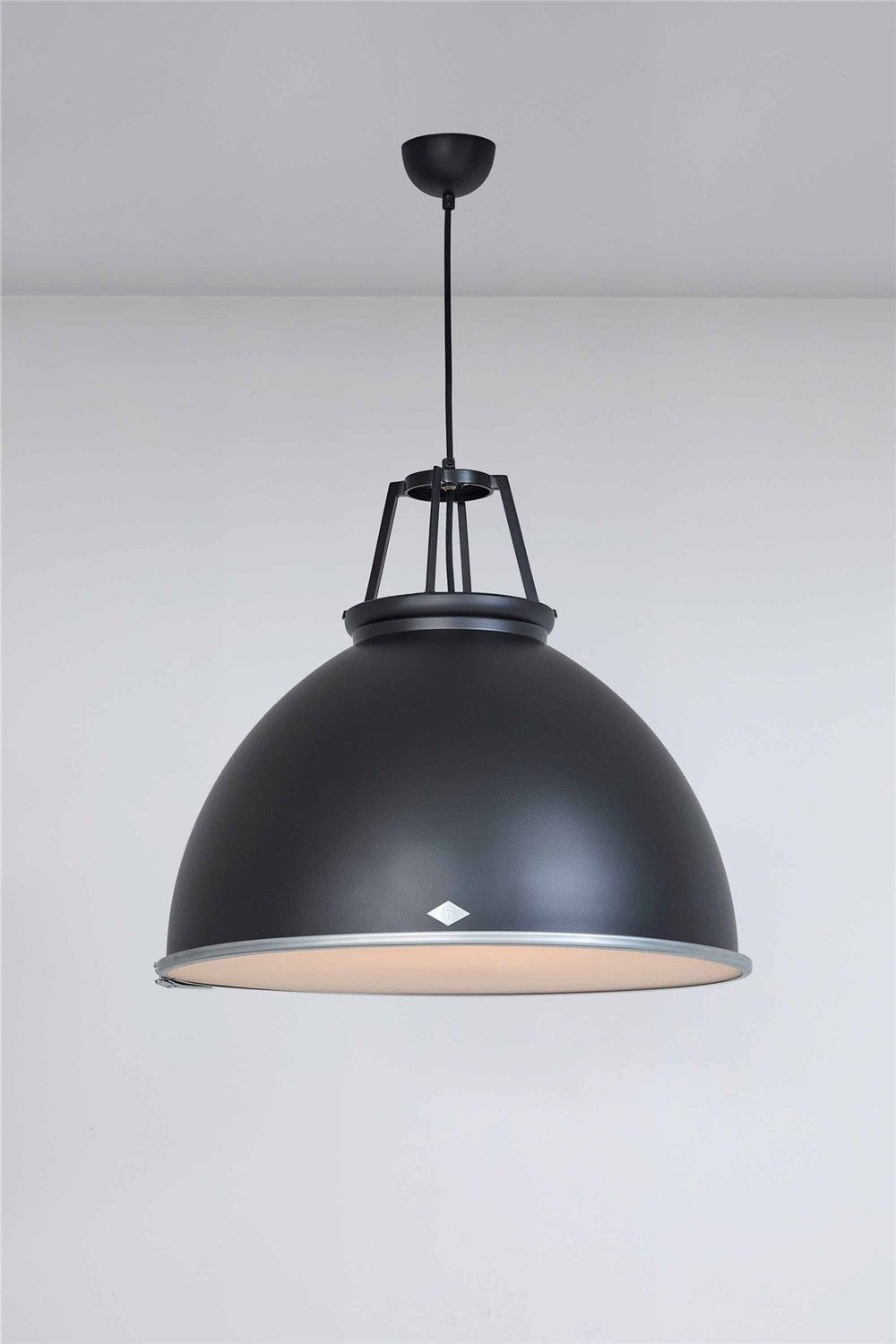 Original BTC / Pendants & Suspension Lights / Titan Size 5 Black Edition with Etched Glass