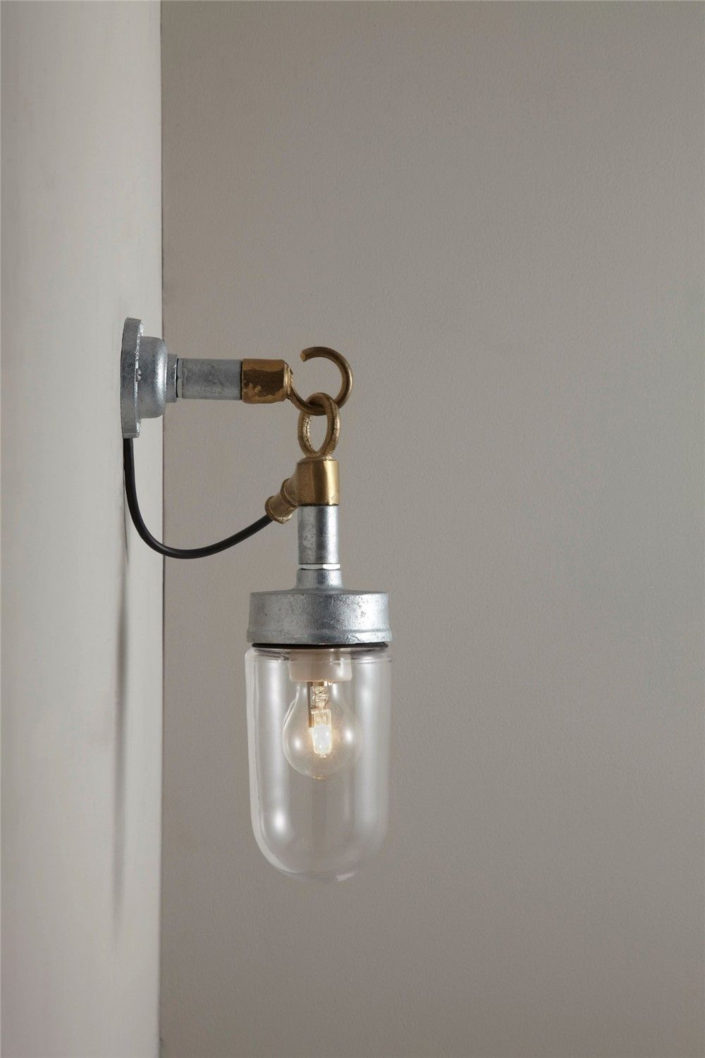 Original BTC / Wall Lights / Well Glass 7679