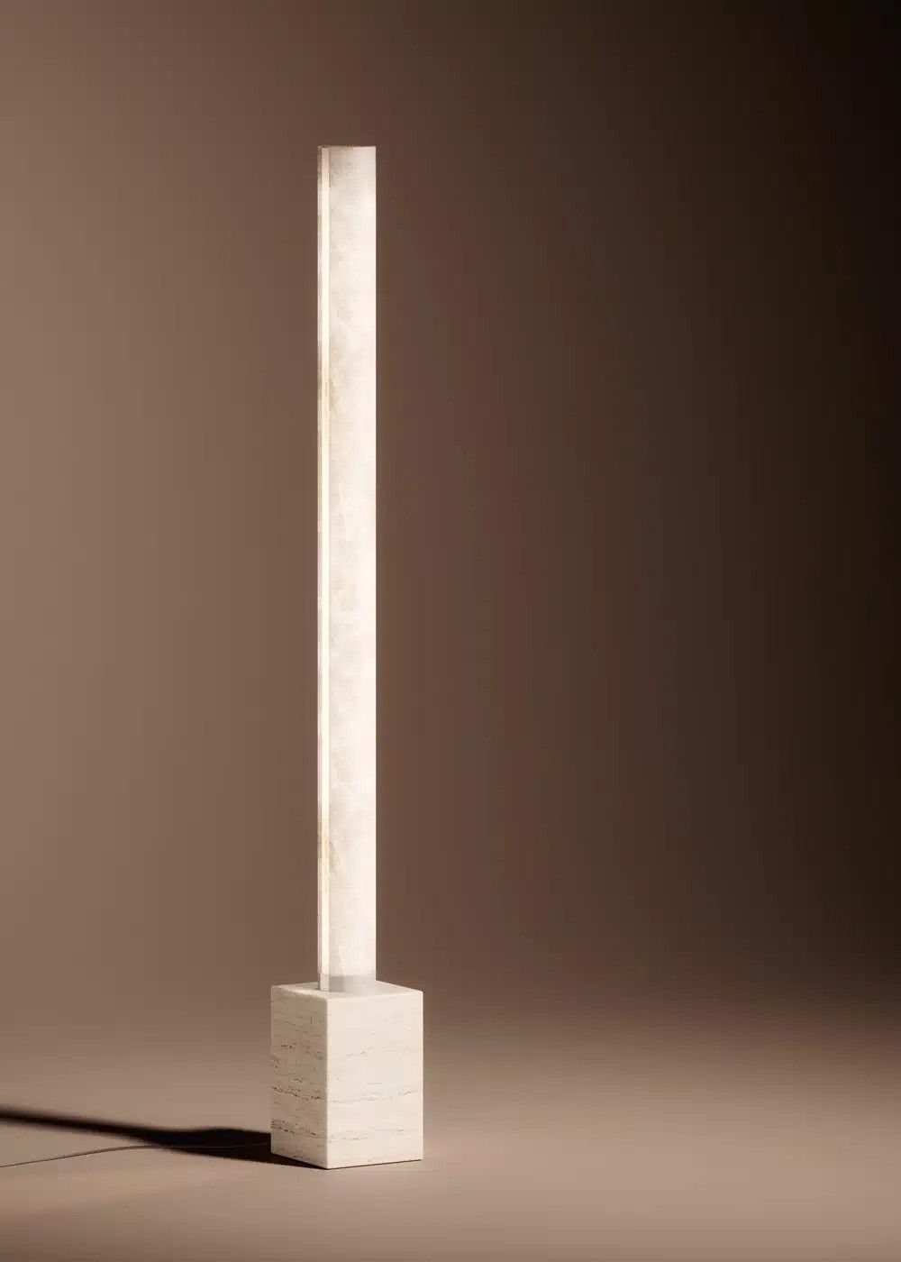 Alabastro Italiano / Floor Lamps / Zeus