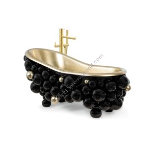 Boca do Lobo / Bathtubs / Newton