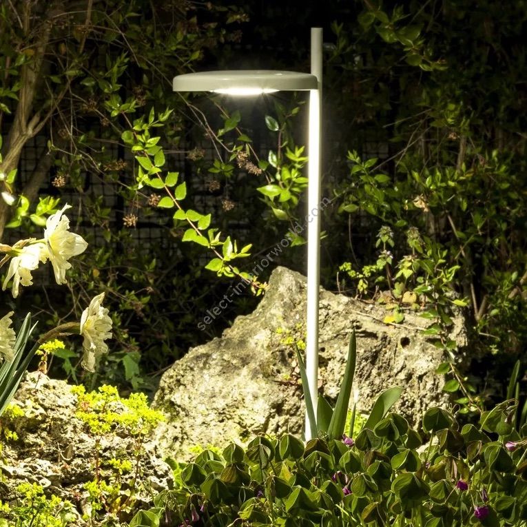 Zava / Post & Bollard Lights / Salvia