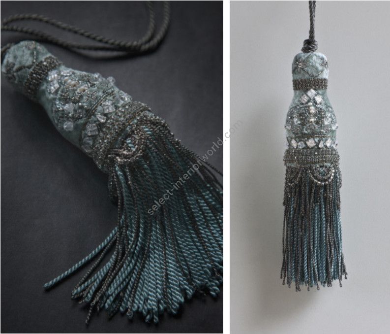 Beaumont & Fletcher / Rings and brushes / Bianca Key Tassel