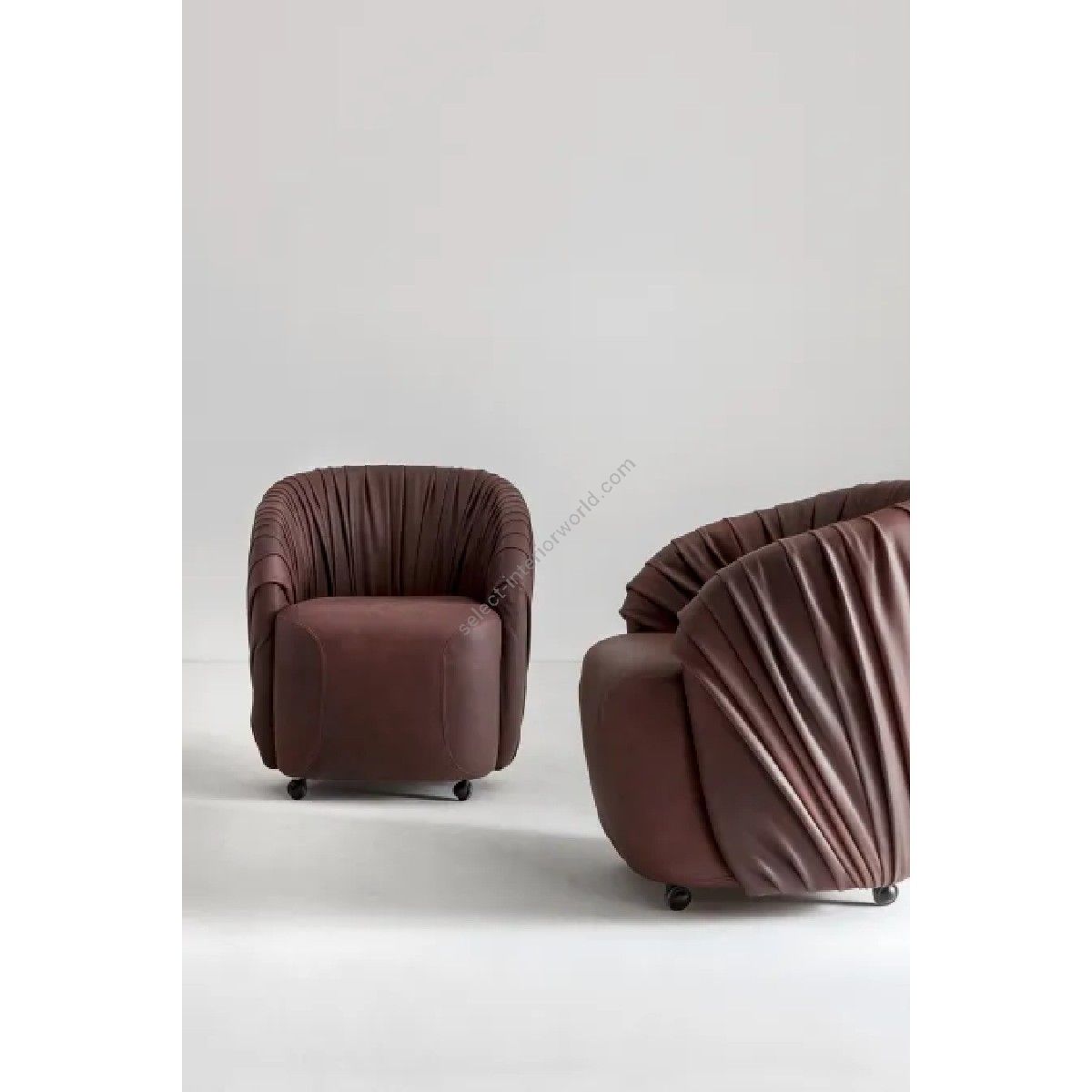 Laurameroni / Ottomans & Armchairs / Drapé Club