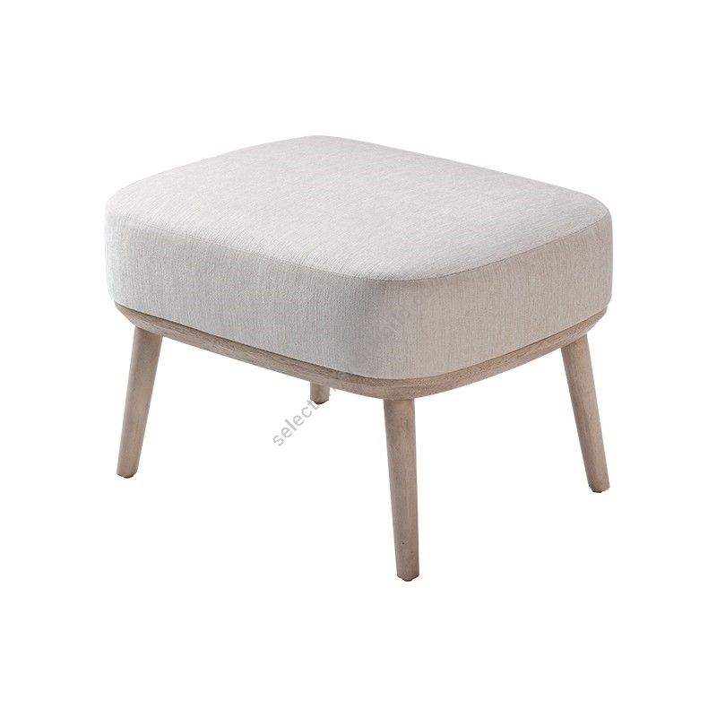 Adriana Hoyos / Poufs / Galapagos Stool 400