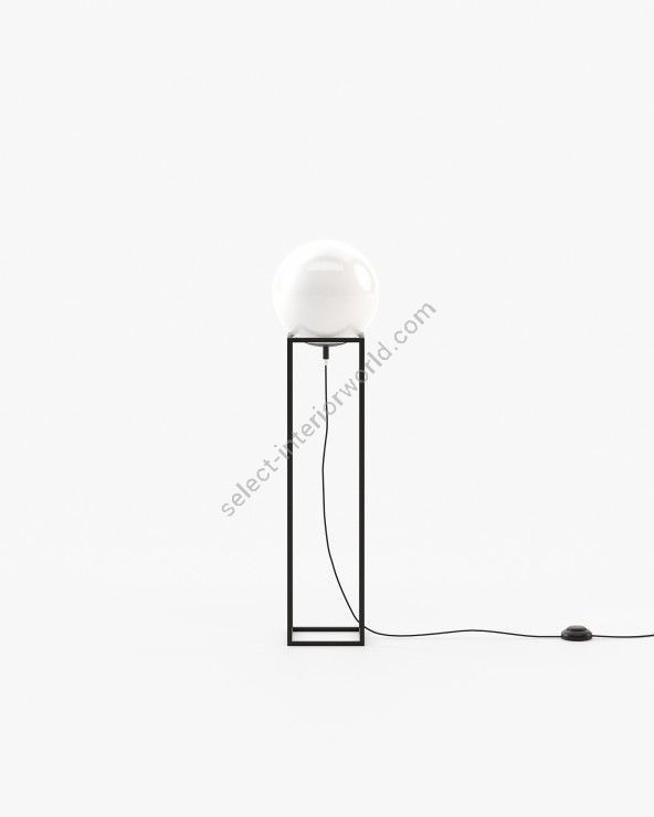 Laskasas / Floor Lamps / Jones