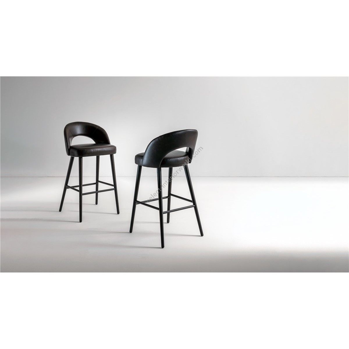 Laurameroni / Chairs & Stools / LV 102 Stool