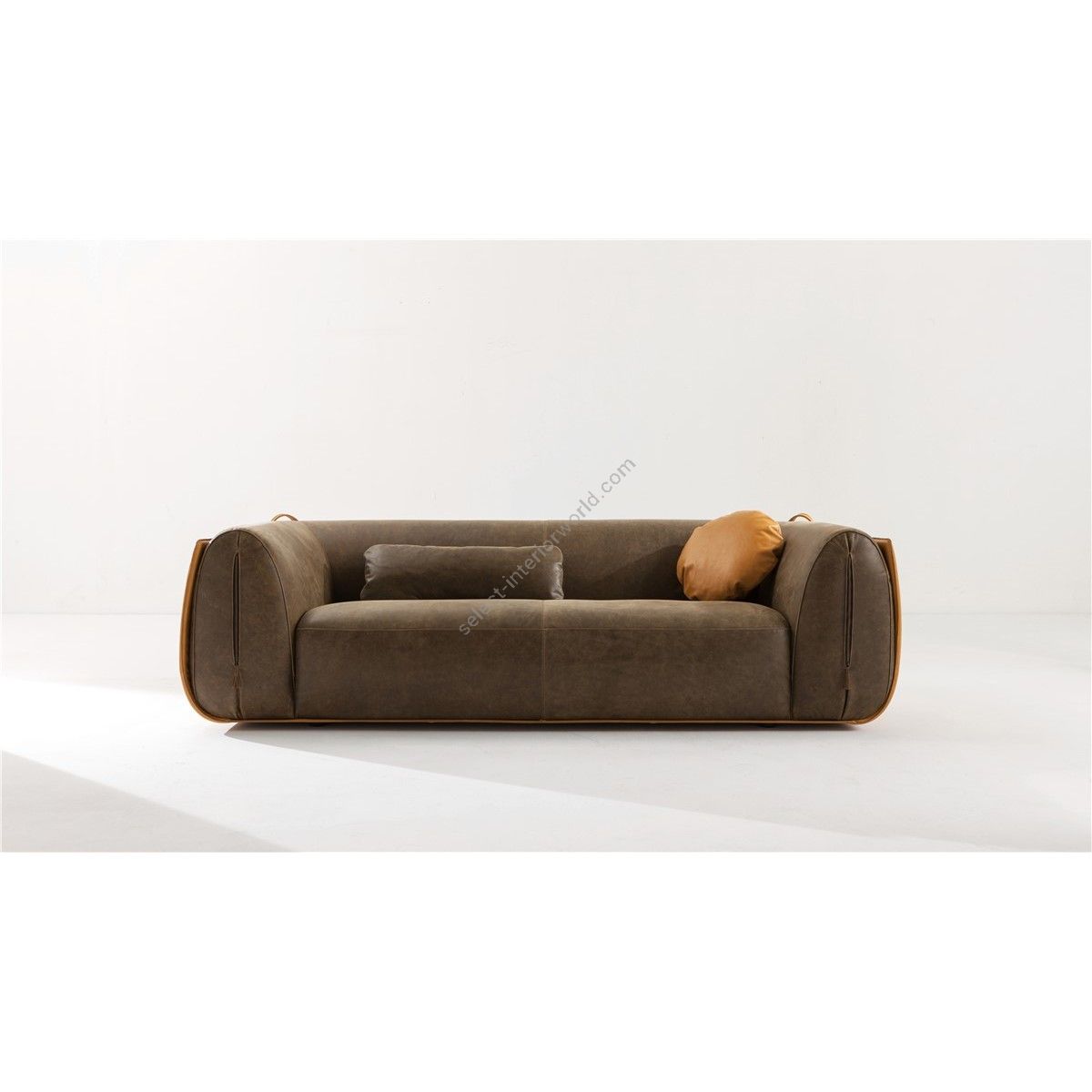 Laurameroni / Sofas / Meir