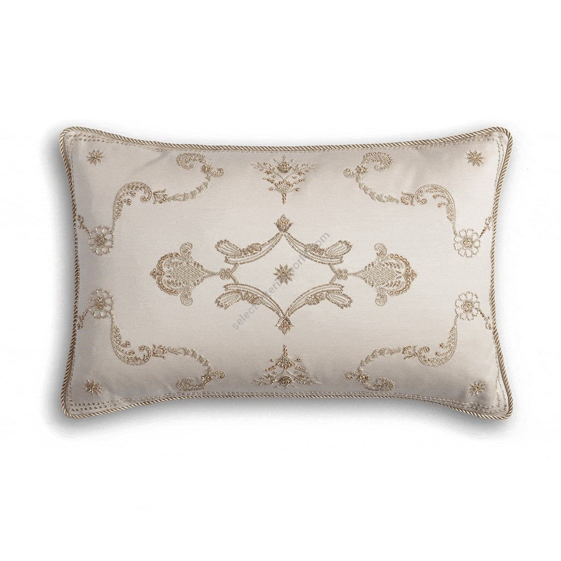 Beaumont & Fletcher / Pillows / Tagore Cushion