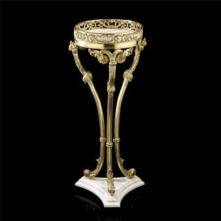 Badari / Side Tables / Venice Tripd T8-800