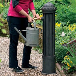 Robers / Outdoor fountain / B 8711