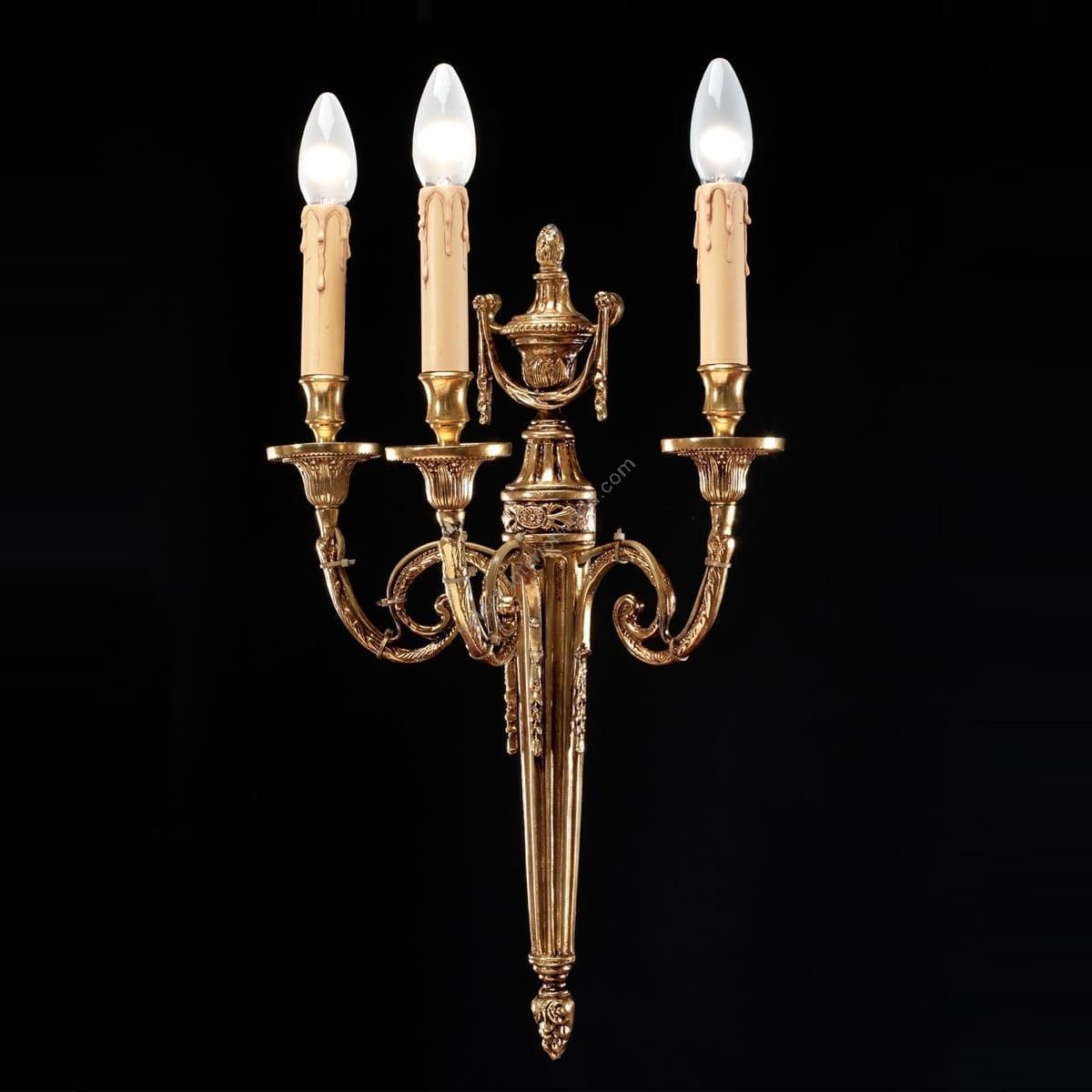 Badari / Wall Sconces / Napoleon A4-83/3