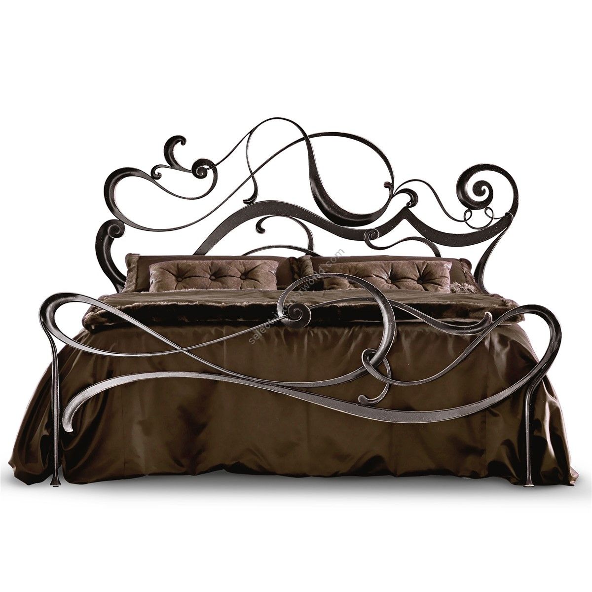 Corte Zari / Panel Beds / Safira