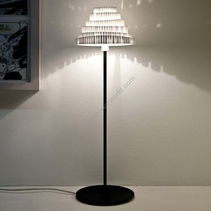 Exnovo / Plisse E25 / Table lamp