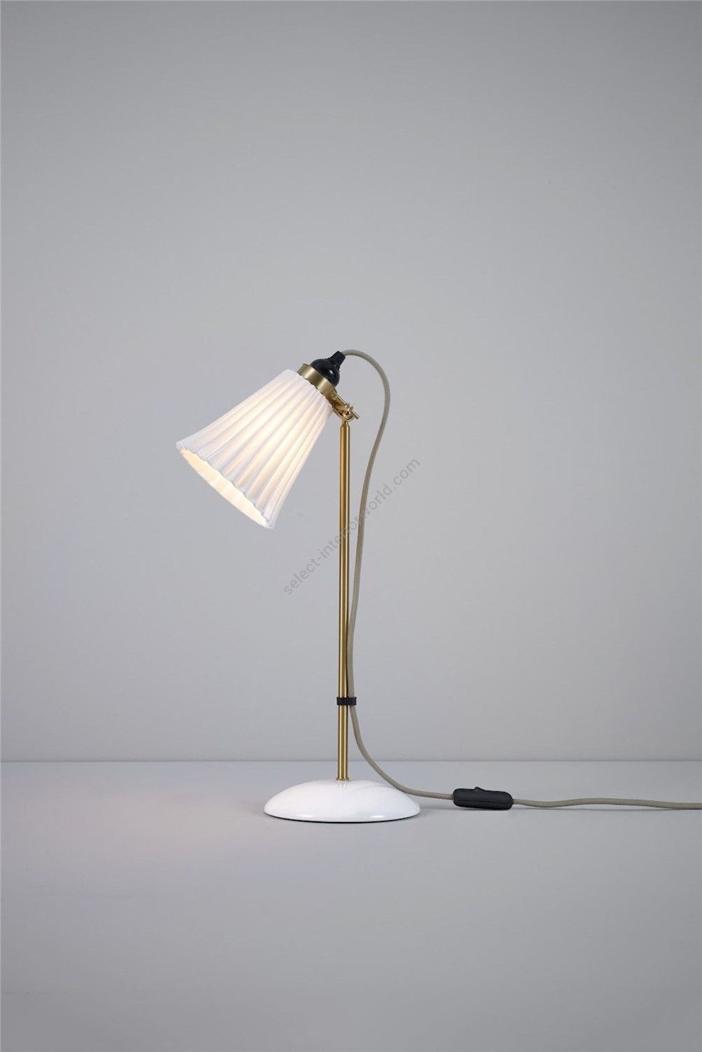 Original BTC / Table Lamps / Hector Pleat Medium Brass