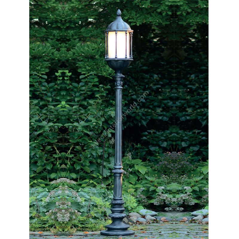 Robers / Outdoor Post Lamp / AL 6592