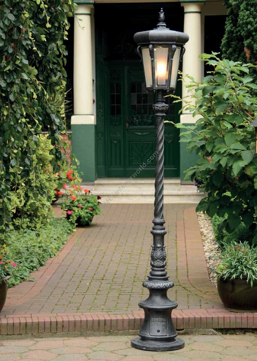 Historical Outdoor Lamp Posts, Wrought Iron AL 6783, 6784