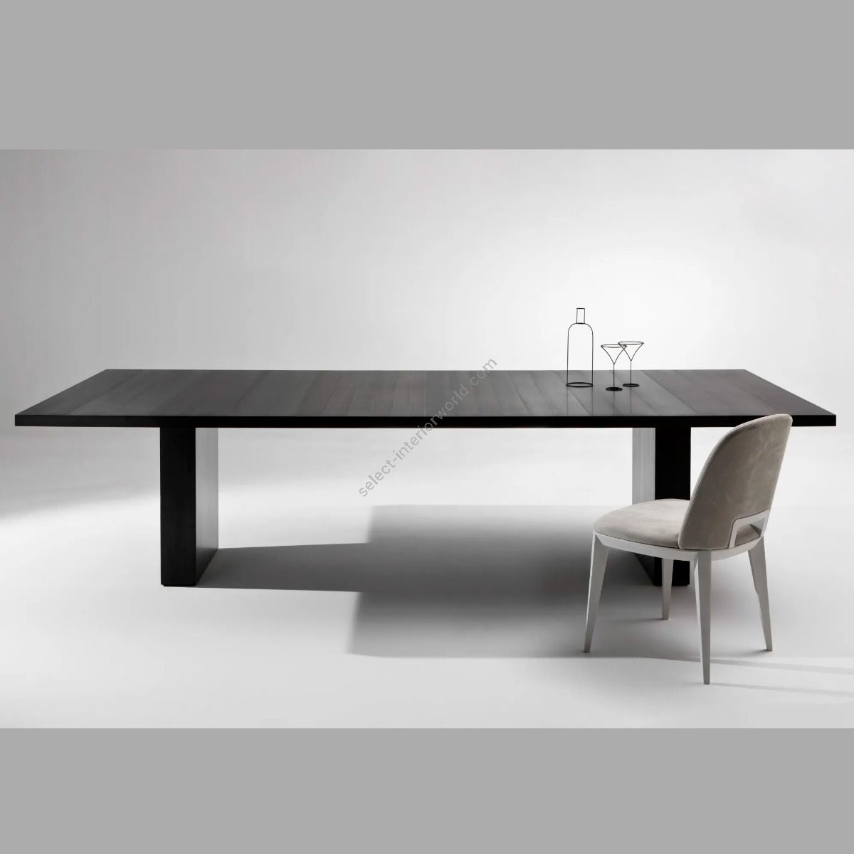 Laurameroni / Dining Tables / ST 51