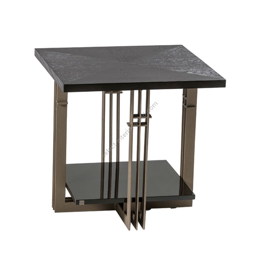 Bronze finish / Grafito High Gloss base / Charcoal wood top
