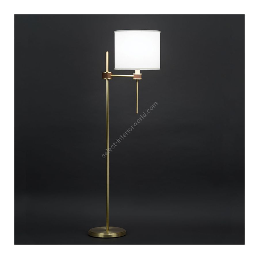 Satin Brass finish with Naturale Walnut insert accessories