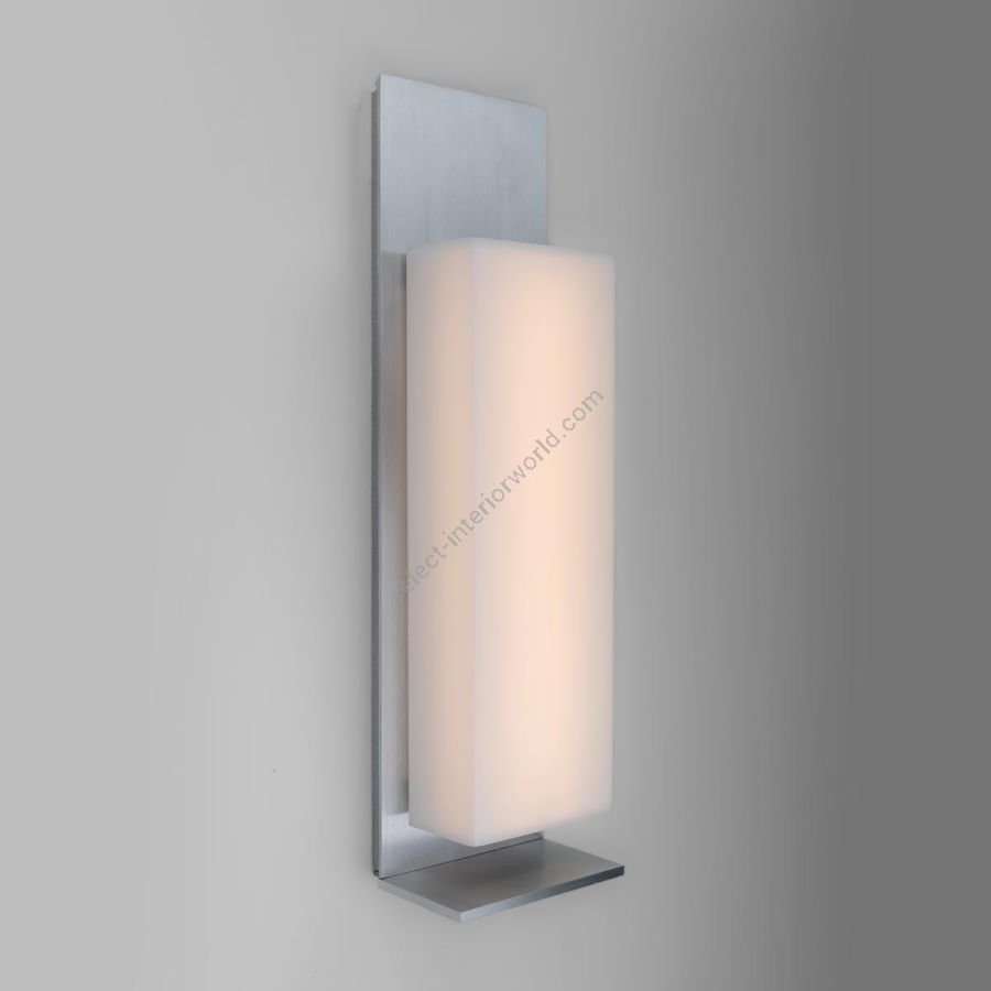 Wall sconce / Satin Aluminum finish