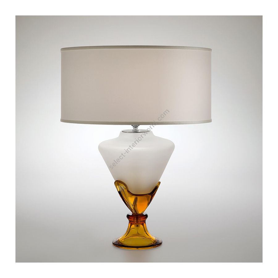 Table lamp / Shiny Nickel finish / Amber glass / Ponge-ivory fabric lampshade