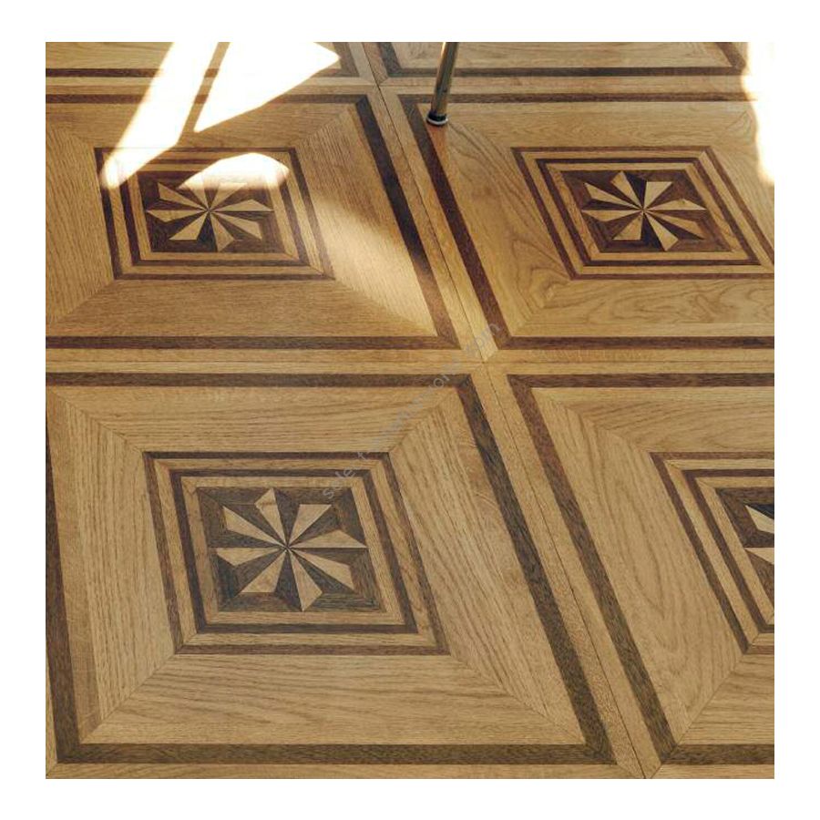 Finish:  light oak, medium afr. zambia, maple