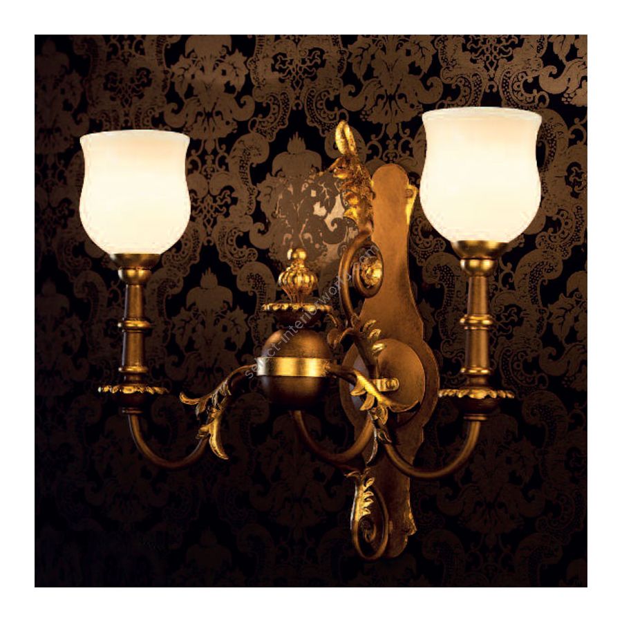 Brass Antique finish (cm.: 52 x 57 x 27 / inch.: 20.4" x 22.4" x 10.6")